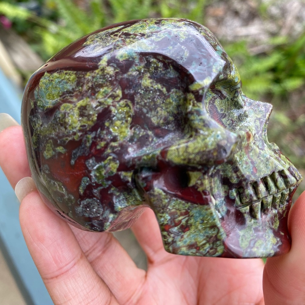 Dragons Blood Jasper Skull Carving - Picture 7 of 10